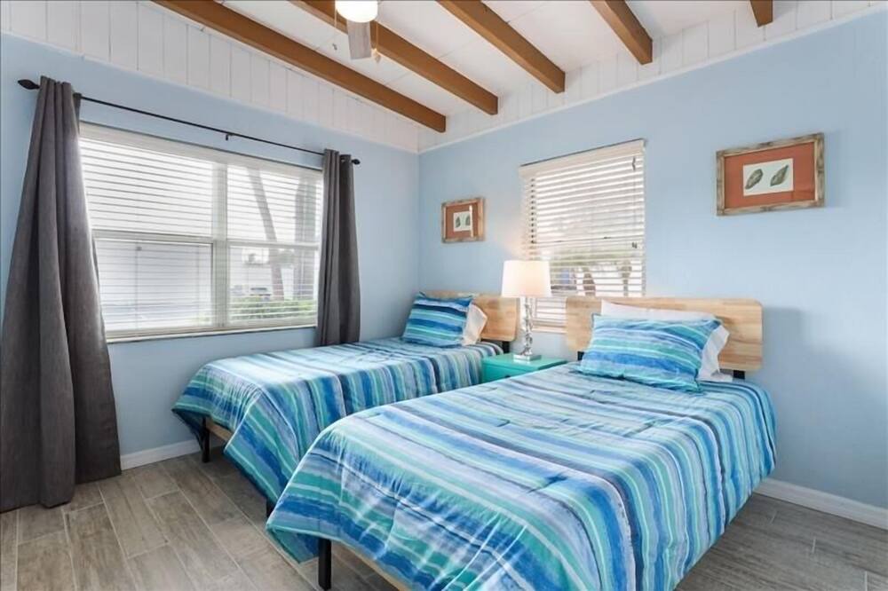Photo of Bedroom in Anna Maria