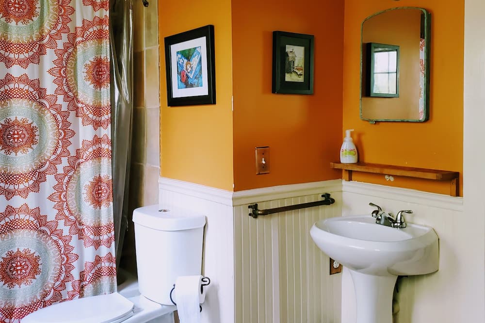 Photo of Bathroom in Madison County
