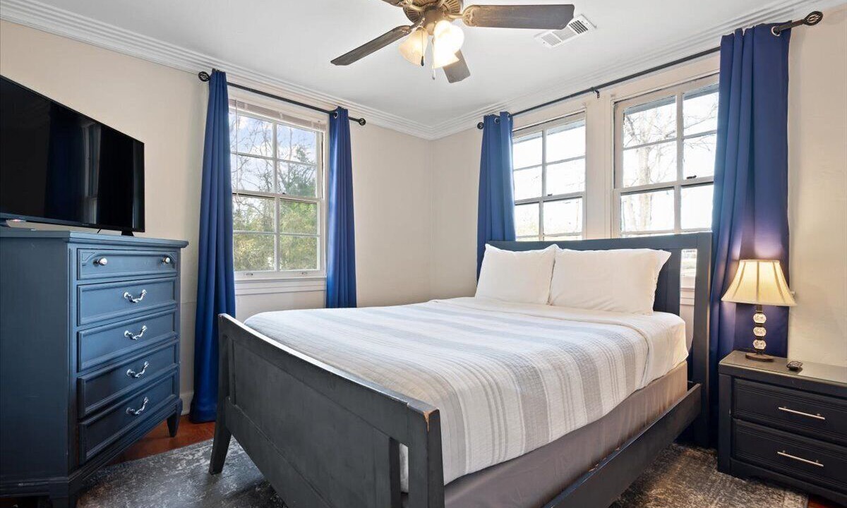 Photo of Bedroom in Richmond Hill
