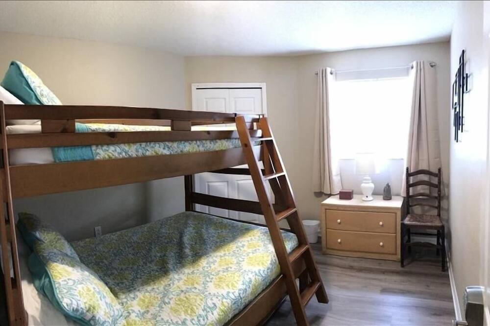 Photo of Bedroom in Westridge
