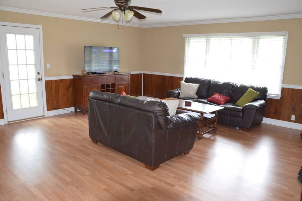 Photo of Livingroom in Aiken