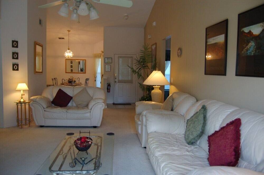 Photo of Livingroom in Indian Point