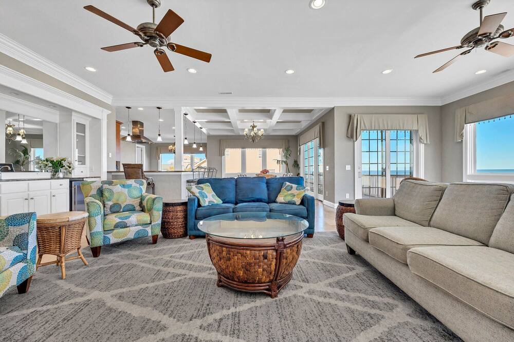 Photo of Livingroom in Inlet Harbour
