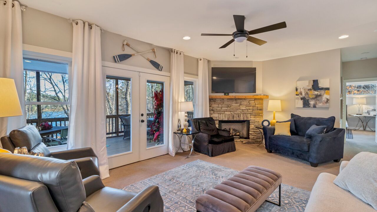 Photo of Livingroom in West Union