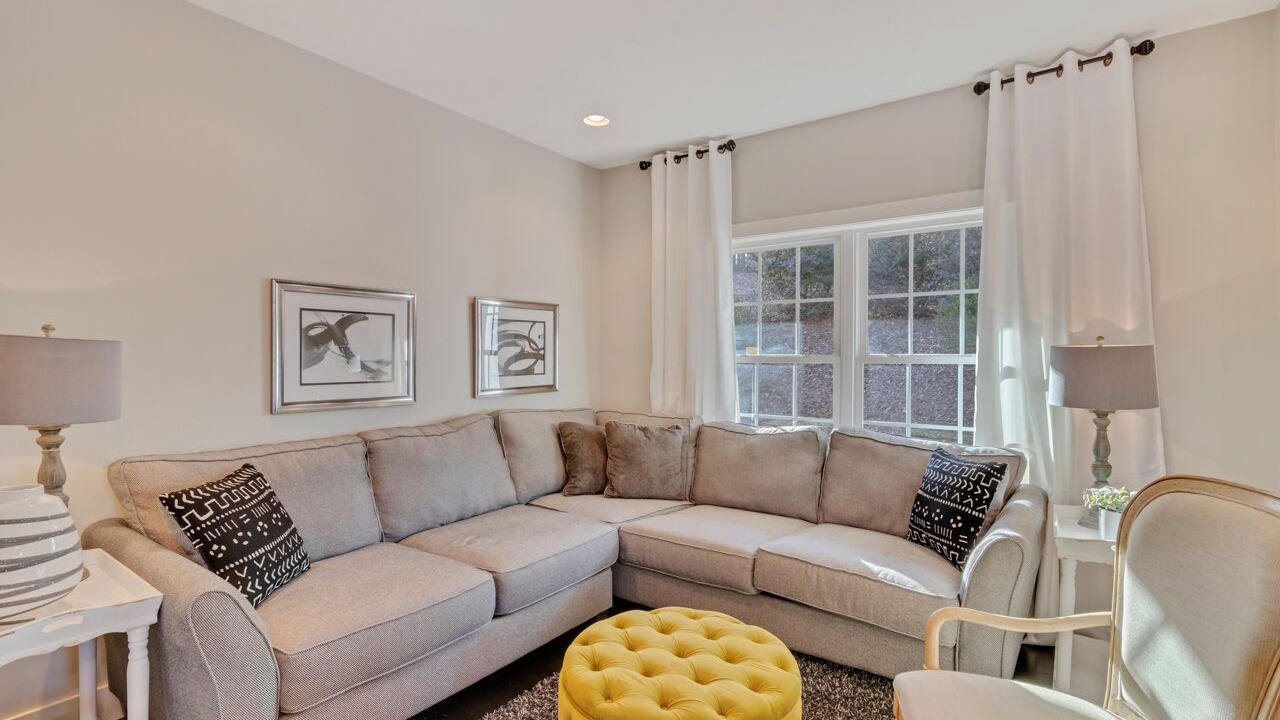 Photo of Livingroom in West Union