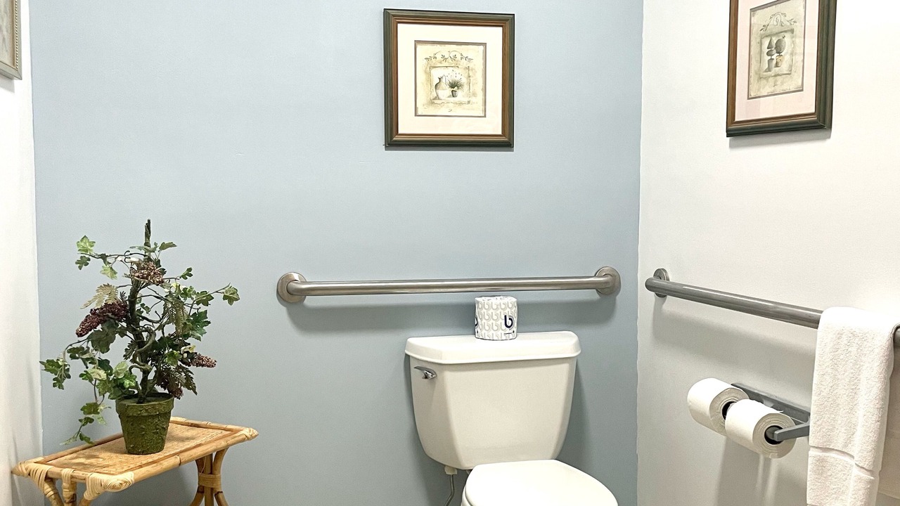 Photo of Bathroom in Vonore