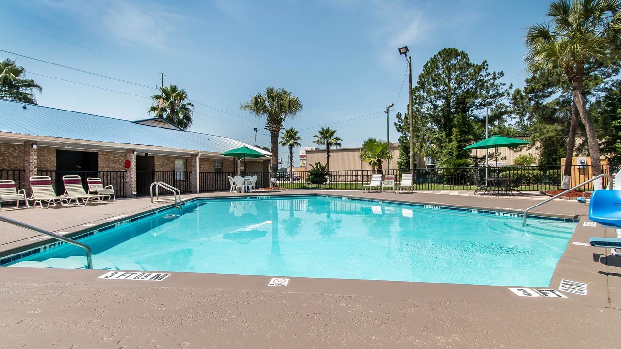 Photo of Outdoor in Flemington