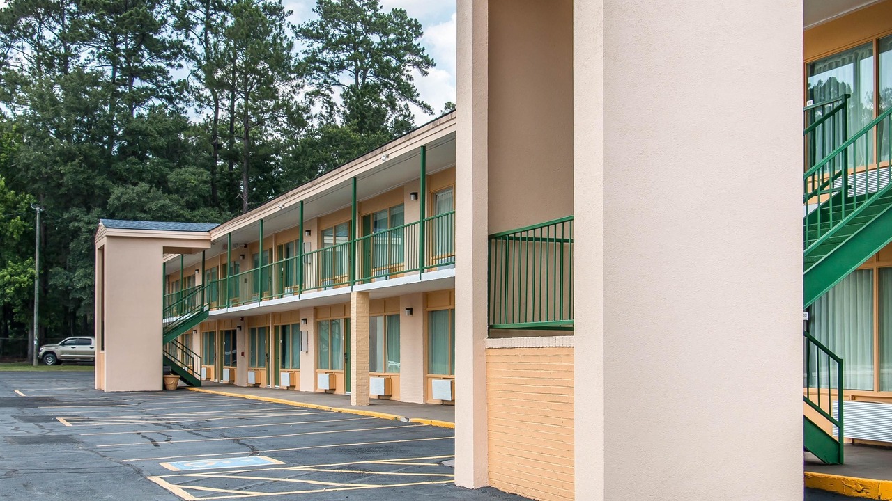 Photo of Outdoor in Flemington
