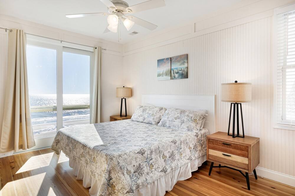 Photo of Bedroom in Edisto Island