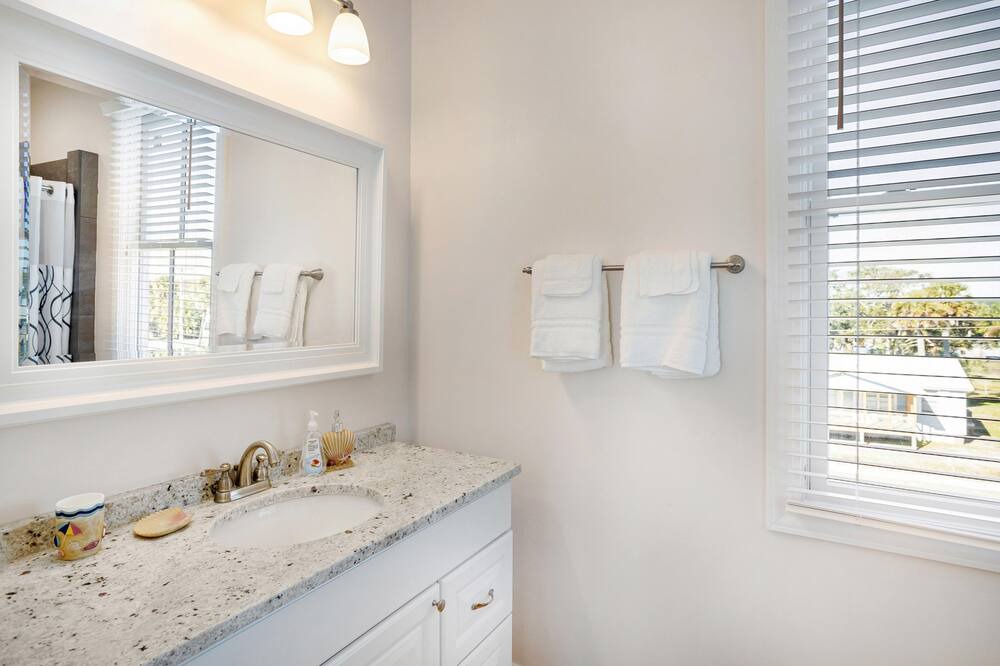 Photo of Bathroom in Edisto Island