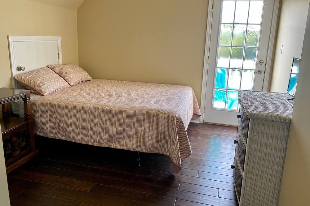 Photo of Bedroom in Greenwood