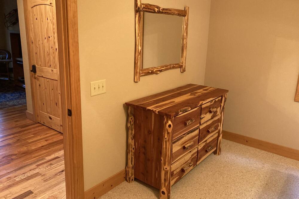 Photo of Bedroom in Cullowhee