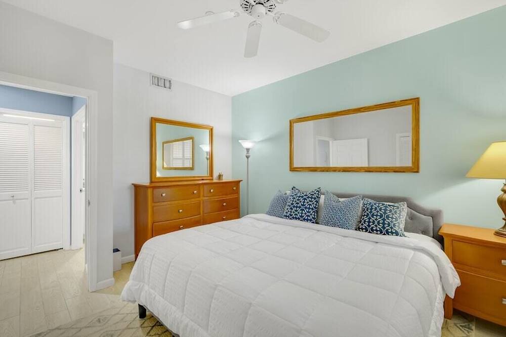 Photo of Bedroom in Grand Harbor