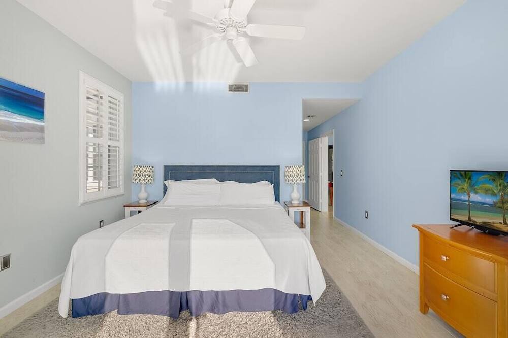 Photo of Bedroom in Grand Harbor