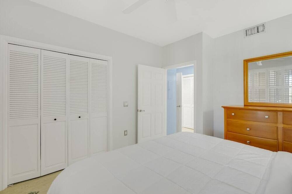 Photo of Bedroom in Grand Harbor