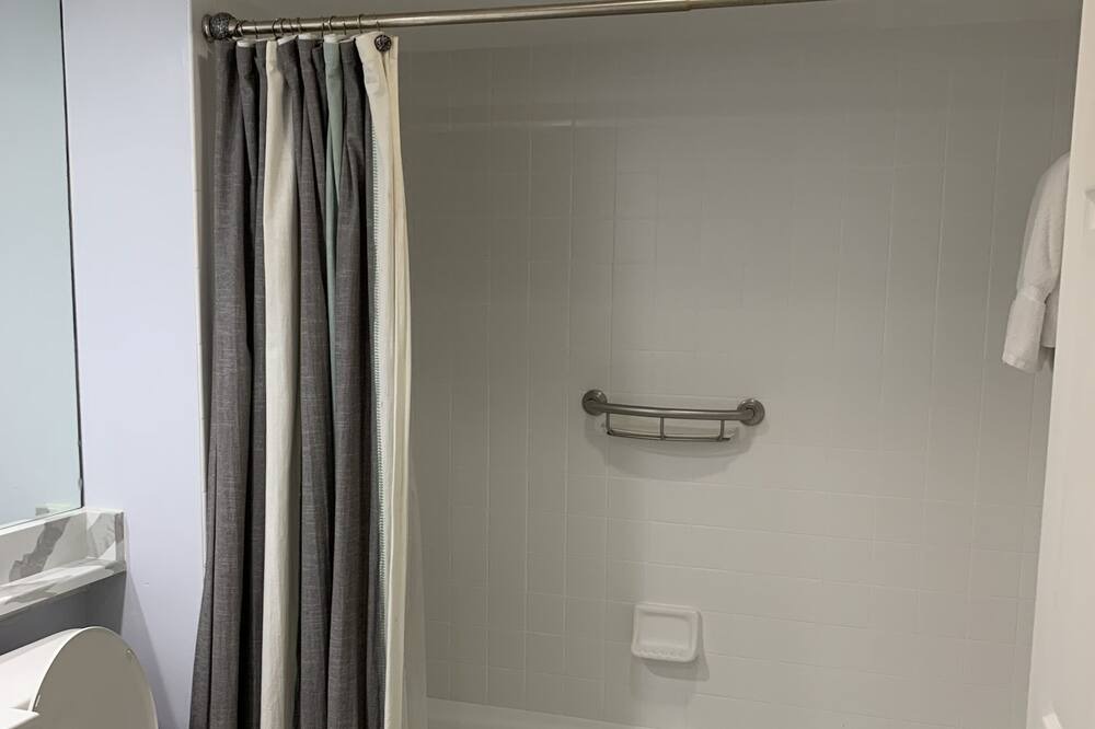 Photo of Bathroom in Grand Harbor