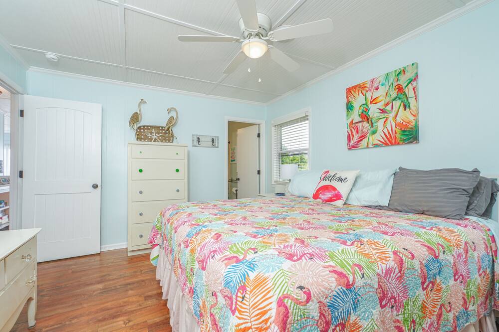 Photo of Bedroom in The Point