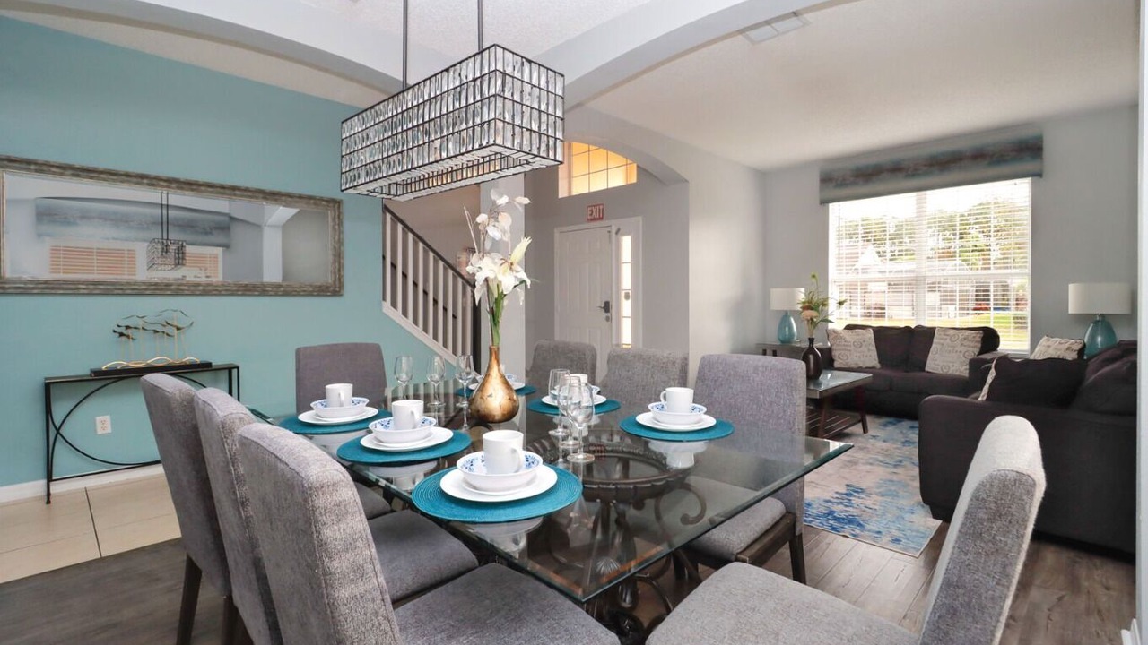 Photo of Livingroom in Seasons