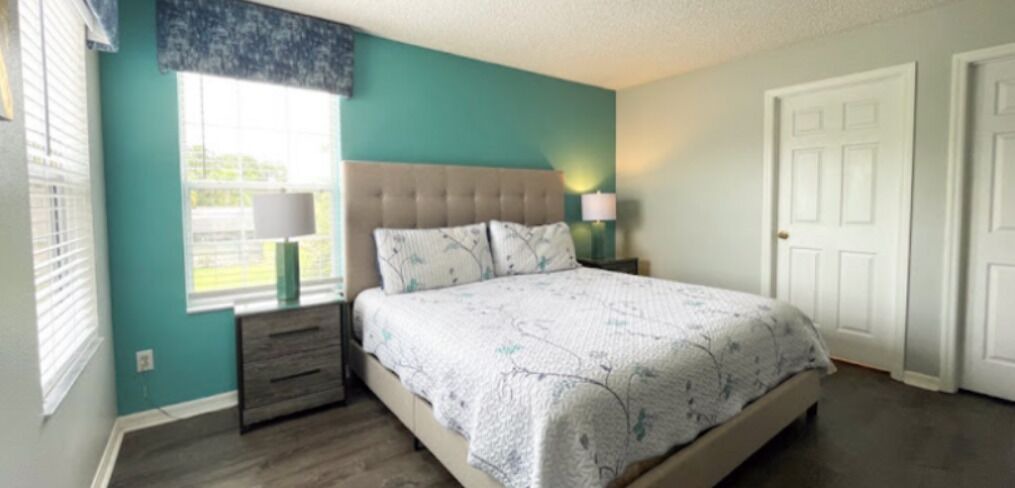 Photo of Bedroom in Seasons