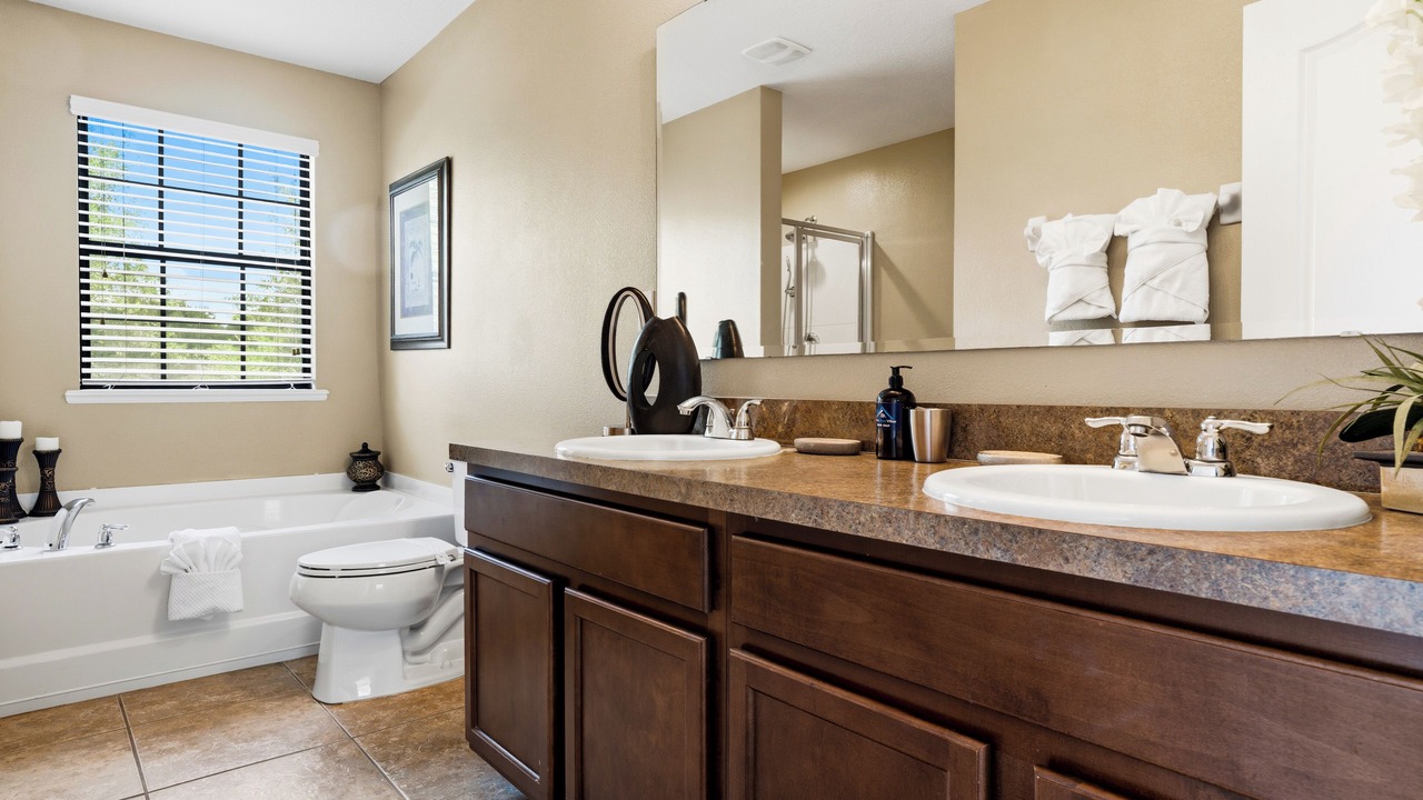 Photo of Bathroom in Cypress Pointe