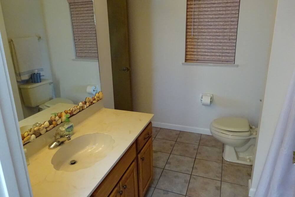 Photo of Bathroom in Melbourne Beach