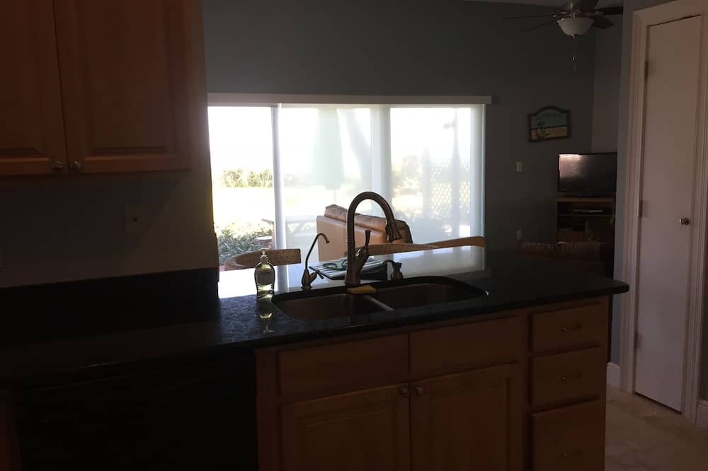 Photo of Kitchen in Melbourne Beach