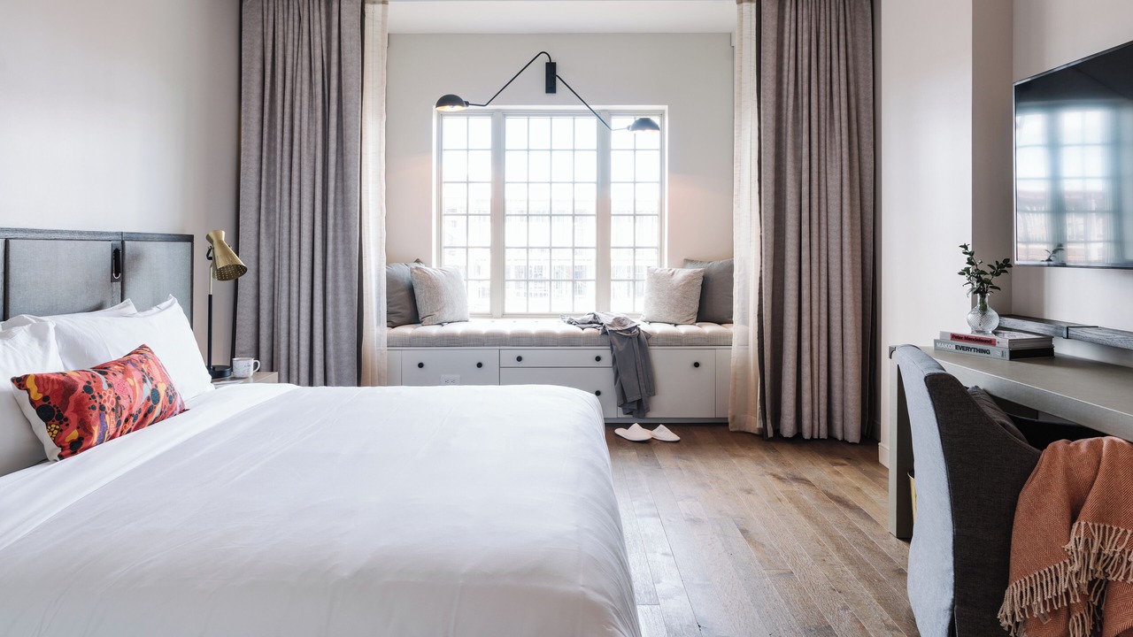 Photo of Bedroom in Historic District - North