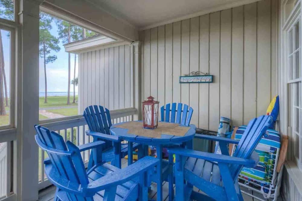 Photo of Patio Balcony in Melrose on the Beach