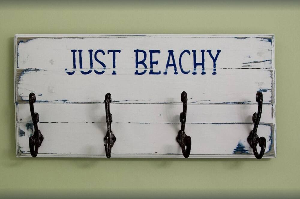 Photo of Others in Melrose on the Beach