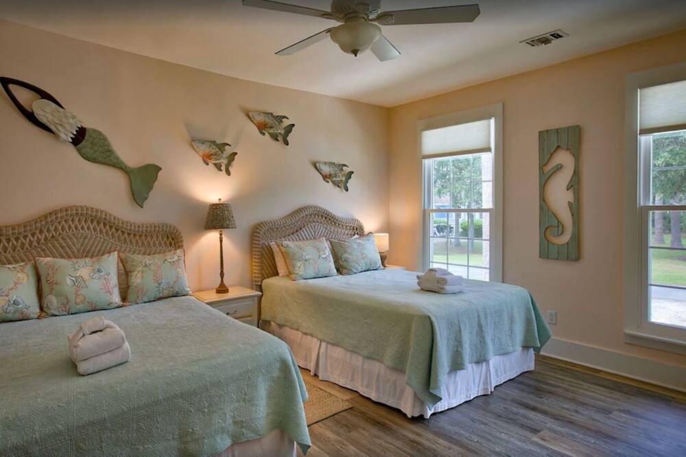Photo of Bedroom in Melrose on the Beach