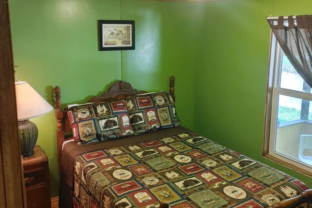 Photo of Bedroom in Robbinsville