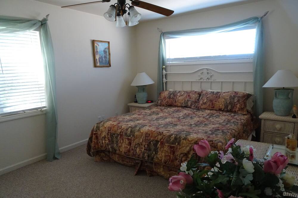 Photo of Bathroom in Hayesville
