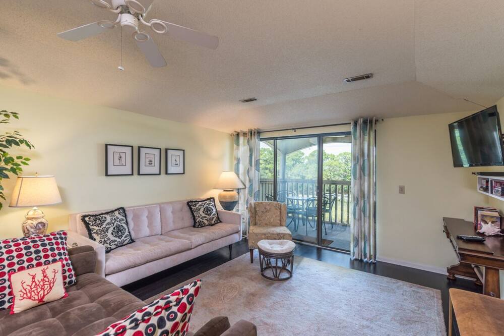 Photo of Livingroom in Saint Helena Island