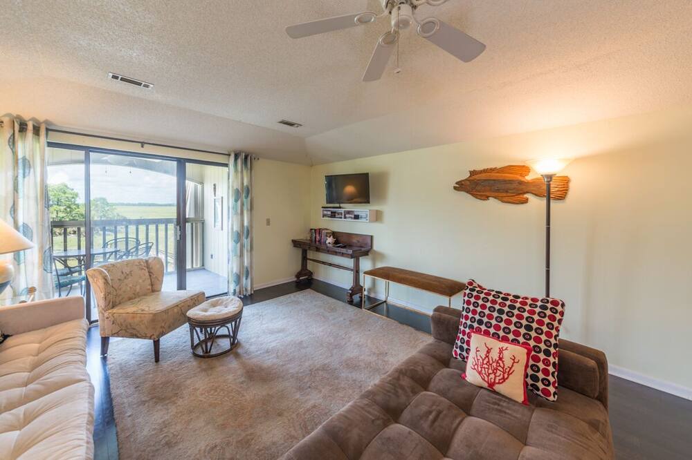 Photo of Livingroom in Saint Helena Island