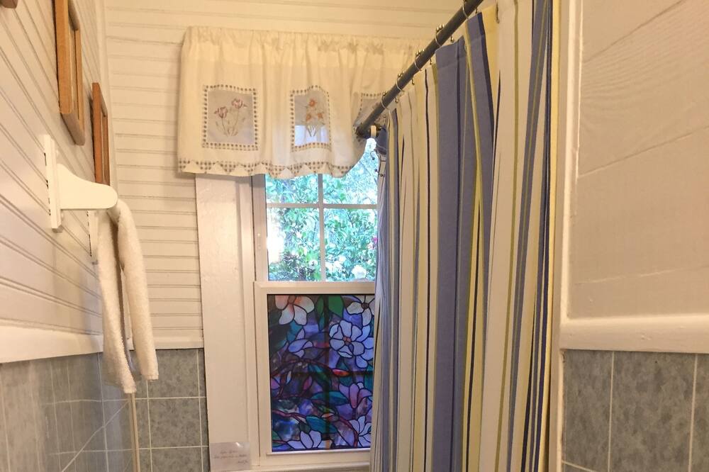 Photo of Bathroom in Jenkinsville