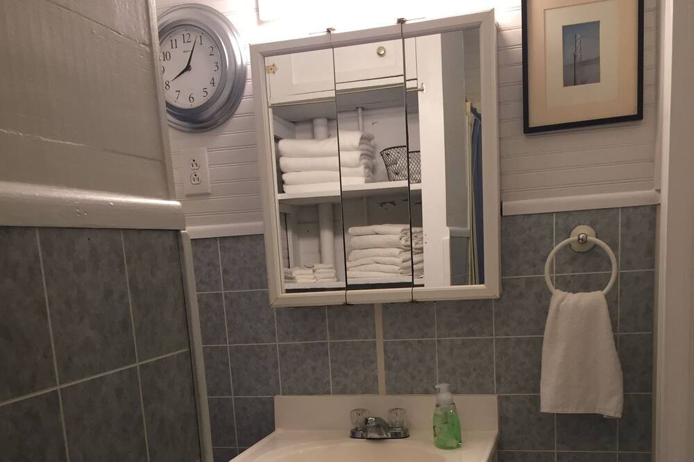 Photo of Bathroom in Jenkinsville