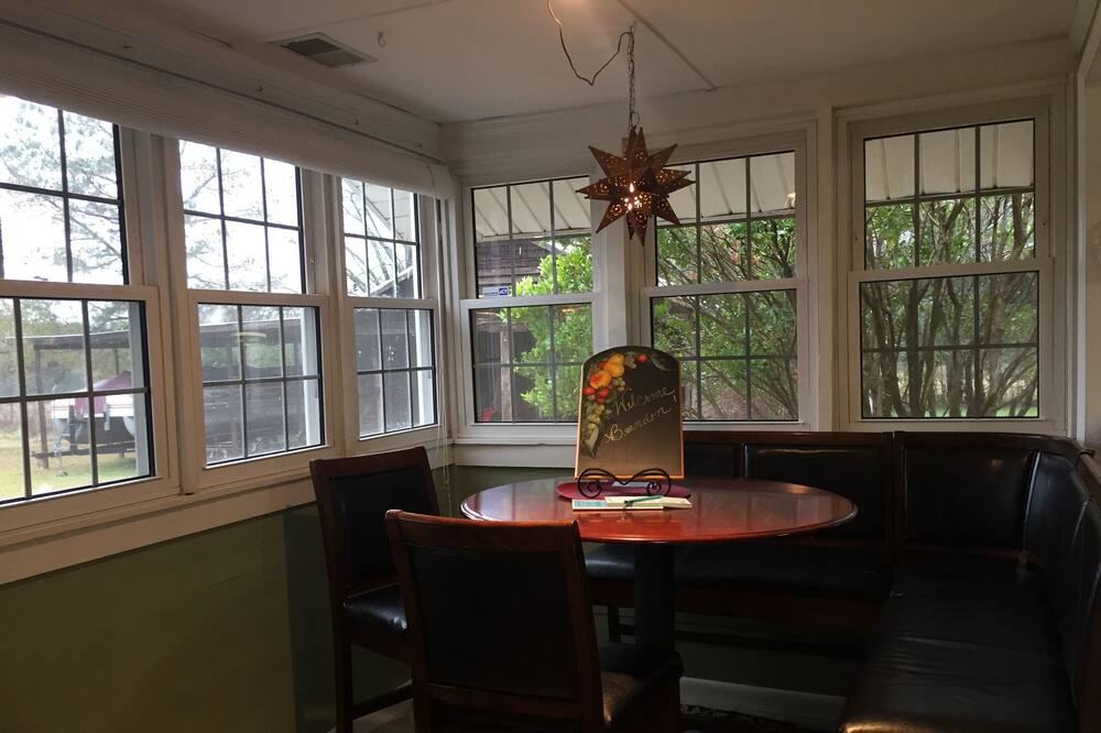 Photo of Kitchen in Jenkinsville