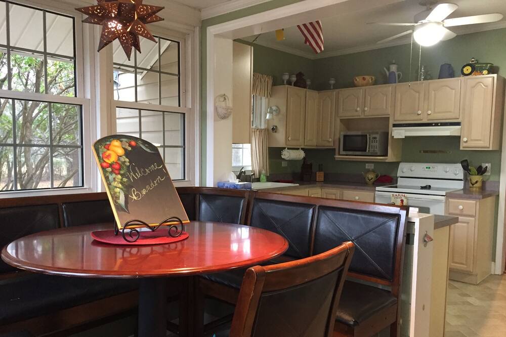 Photo of Kitchen in Jenkinsville