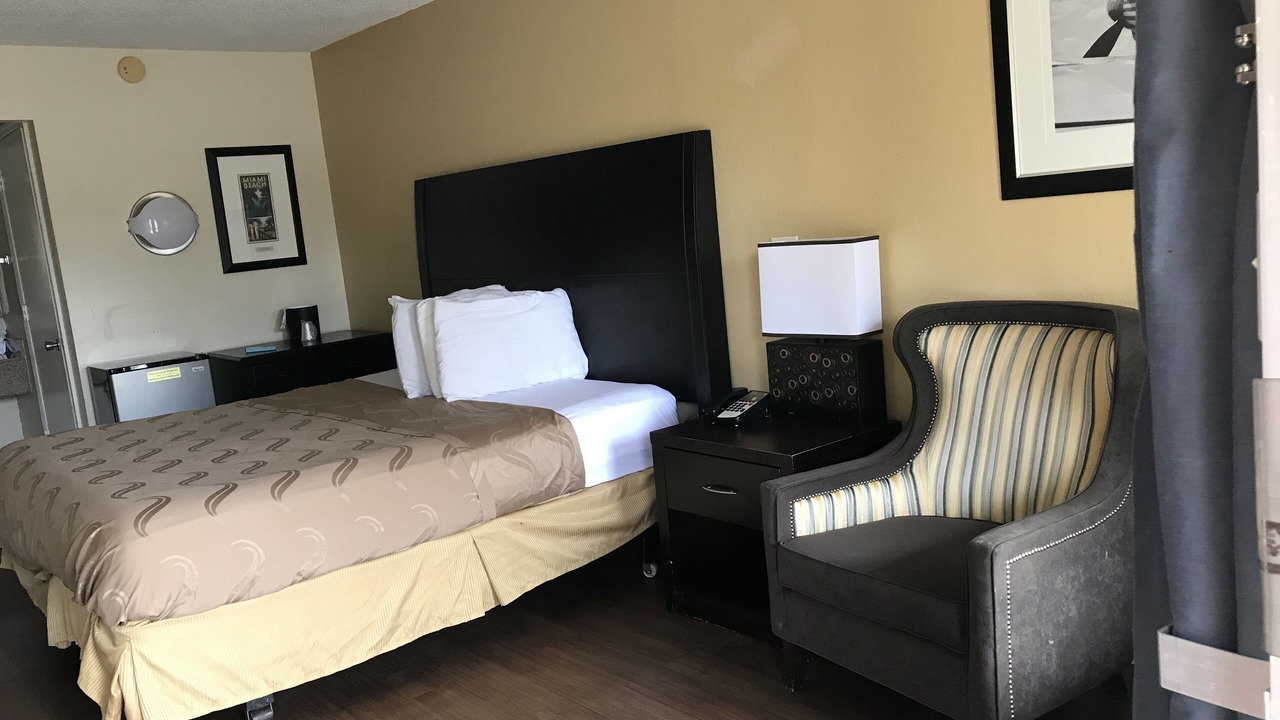 Photo of Bedroom in Sky Lake