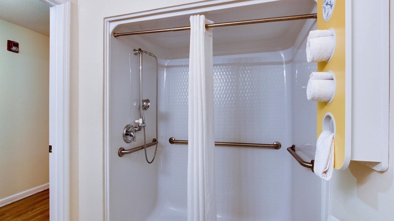 Photo of Bathroom in Hinesville