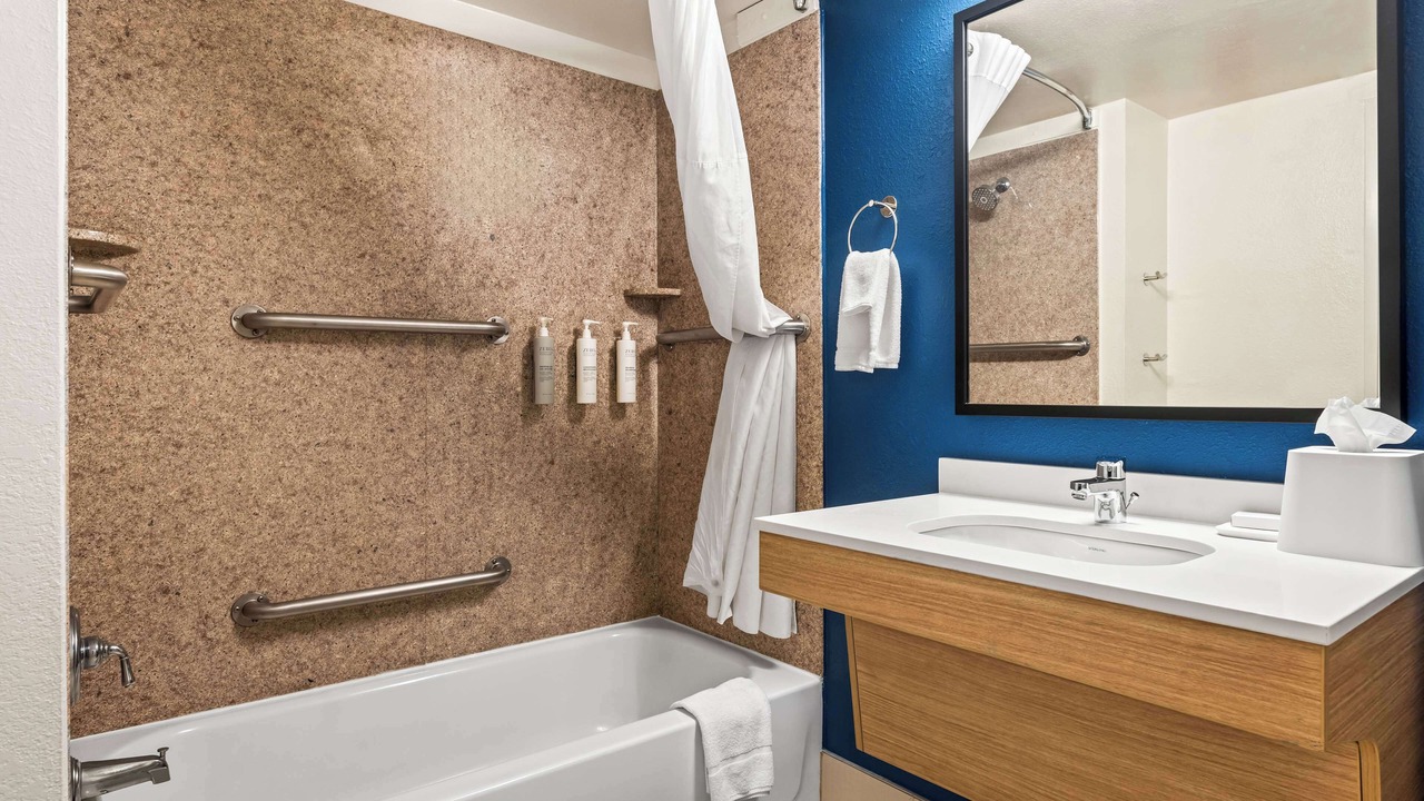 Photo of Bedroom in Port Wentworth