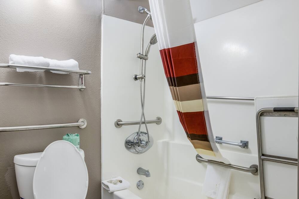 Photo of Bathroom in Richmond Hill