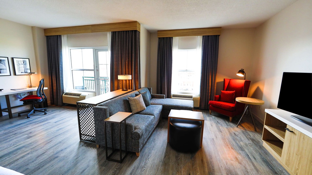 Photo of Bedroom in Historic District - North