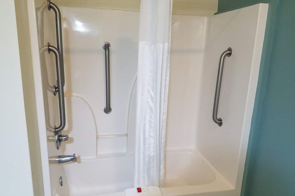 Photo of Bathroom in Grovetown