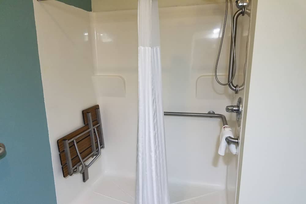 Photo of Bathroom in Grovetown