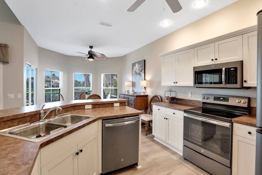 Photo of Kitchen in Falcons Glen