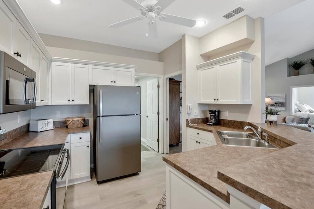 Photo of Kitchen in Falcons Glen