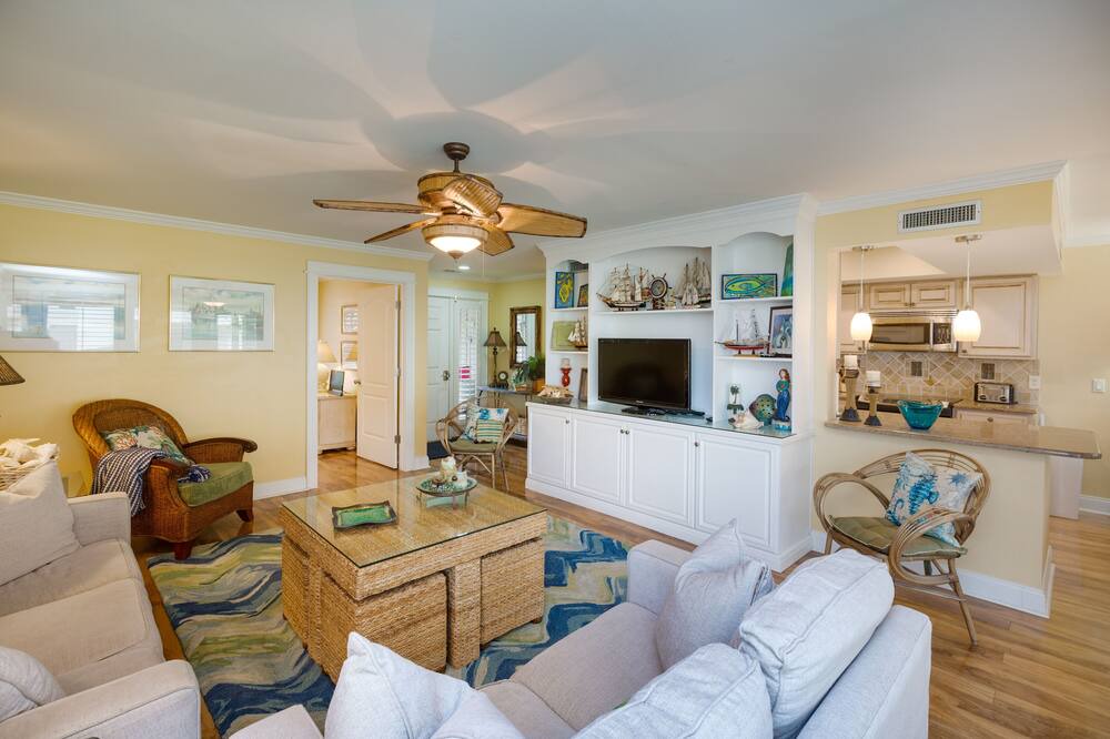 Photo of Livingroom in Saint Helena Island