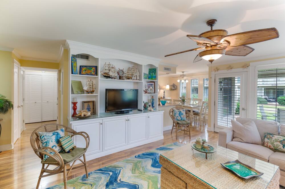 Photo of Livingroom in Saint Helena Island