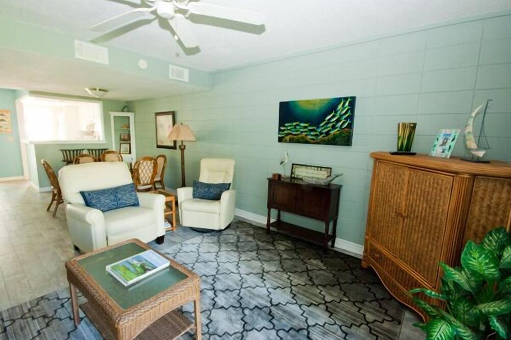 Photo of Livingroom in Hilton Head Island
